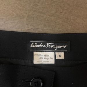 Salvatore Ferragamo Black 100% Wool Straight Skirt Size 6 Made in Italy!